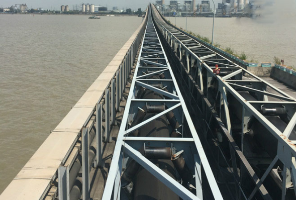 為客戶創(chuàng)造價值┃第二期 鋼鐵之芯，輸送非凡，為高效輸送而生 Creating value for customers┃Phase Two Core of steel, delivering the extraordinary, born for efficient transportation.